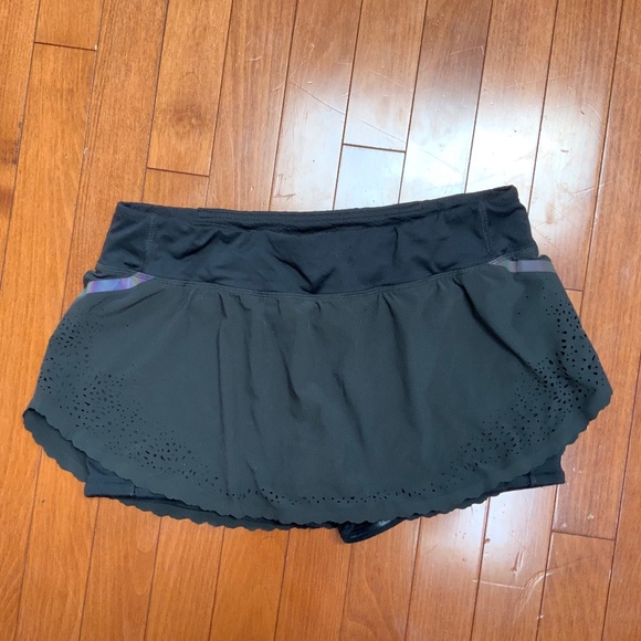 Lululemon Run: Light As Air Skirt Black Size 6 - Picture 1 of 5